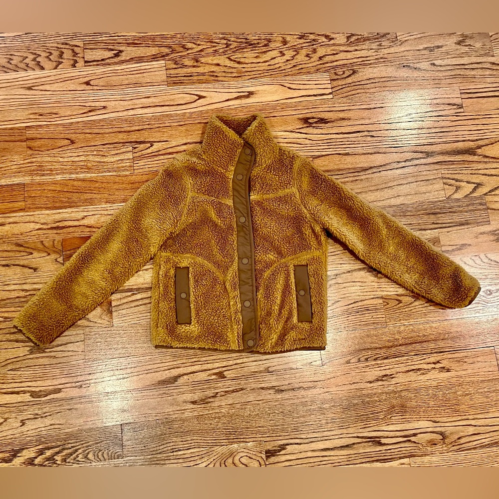 LL Bean Sherpa Fleece Jacket; women’s size XS